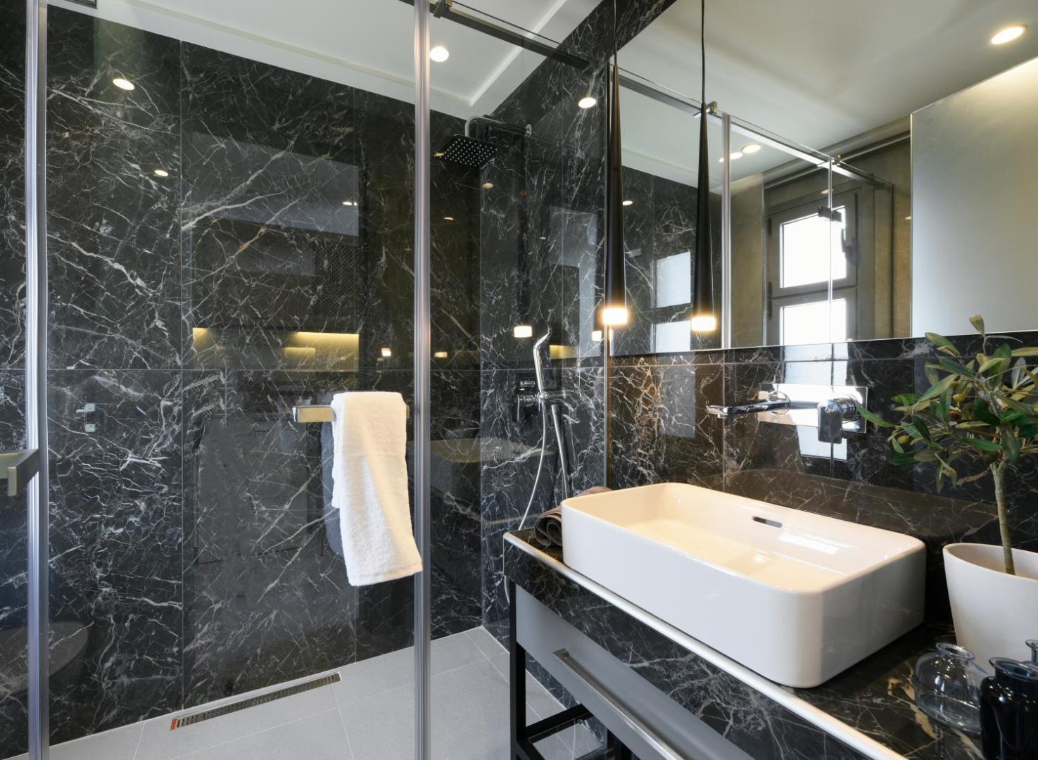 Serenity Suites 4