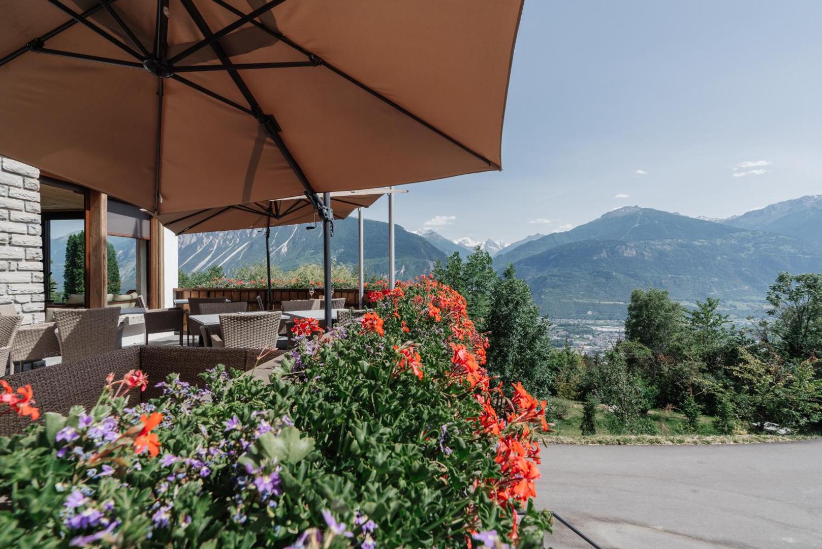 Boutique Hotel PANORAMA Crans-Montana 4