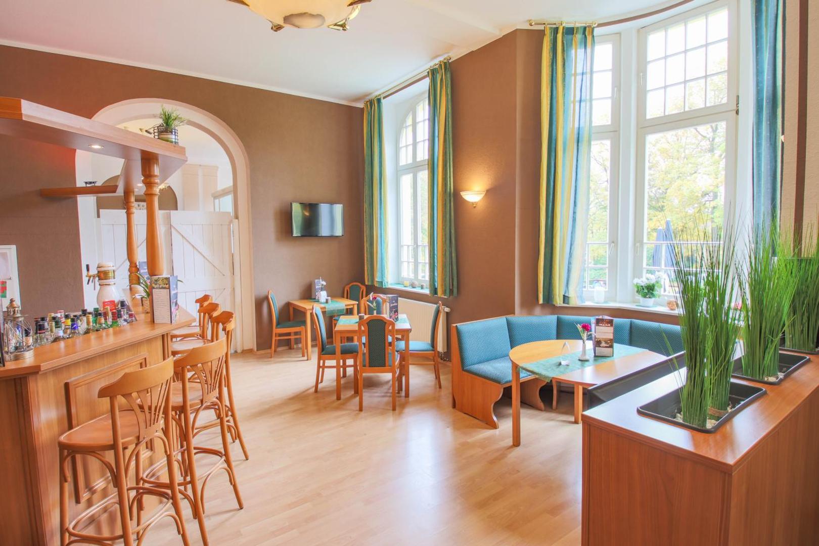 Ferien Hotel Villa Südharz 6