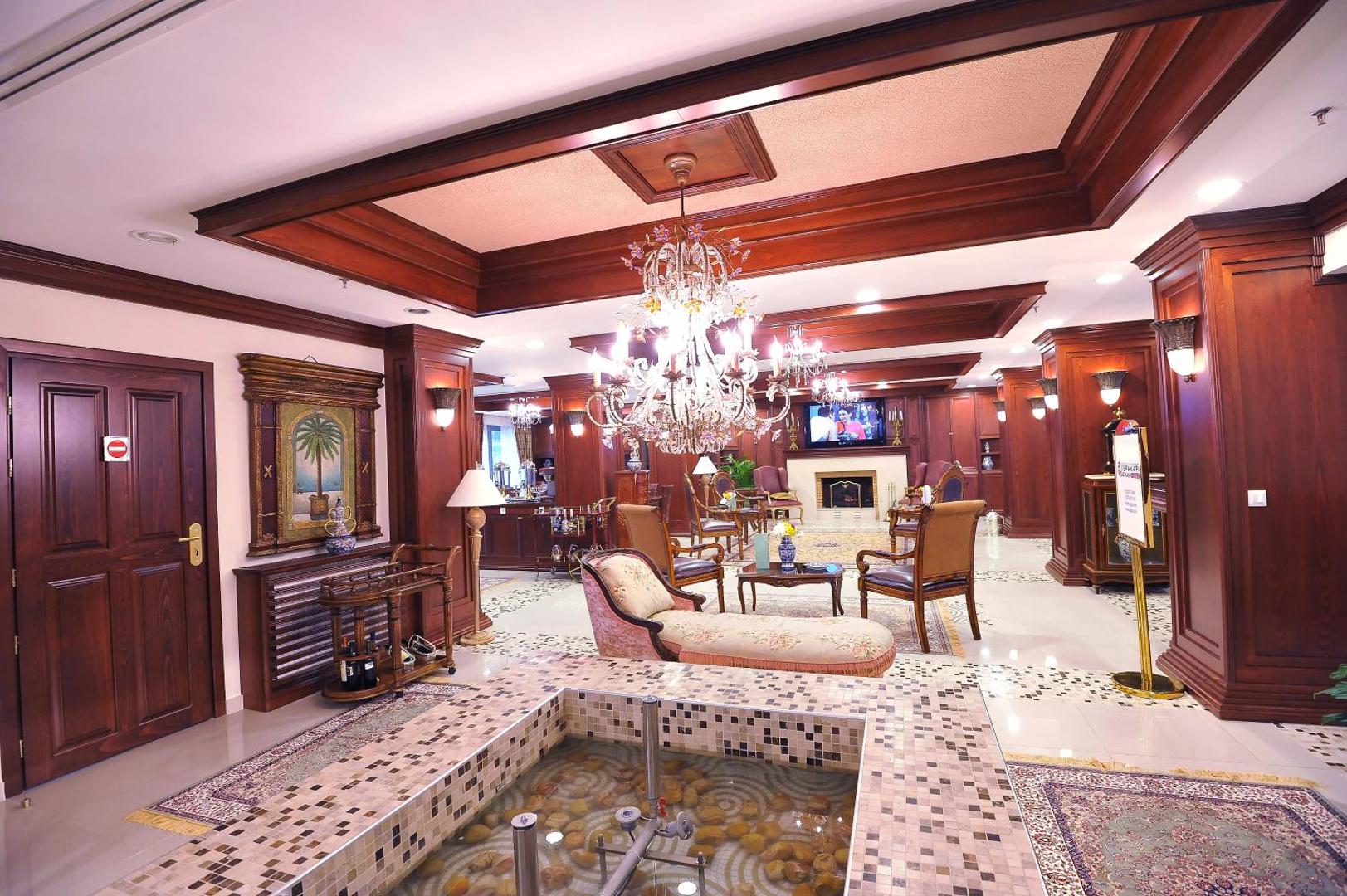 Alexander Mountain Resort 6