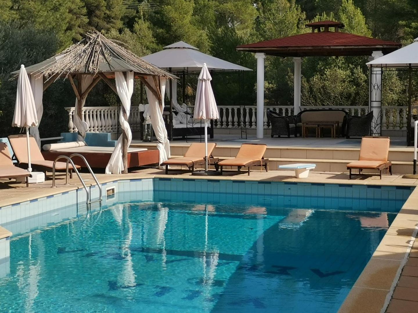 Villa Askamnia and Suites 5