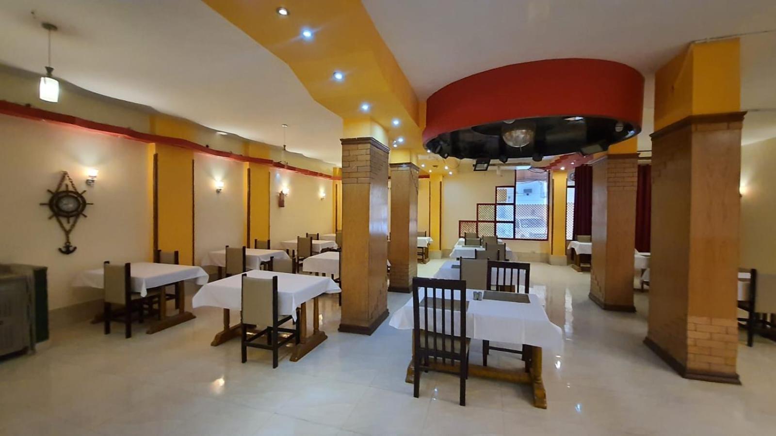Royal City Hotel 5