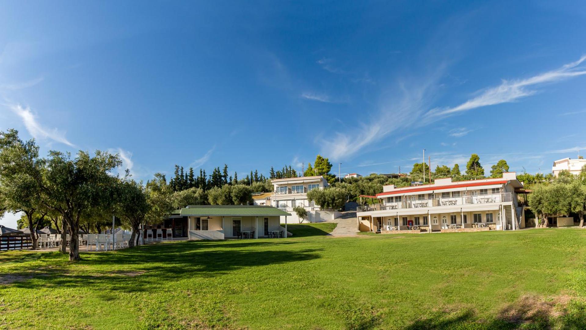 Paradisos Holiday 6