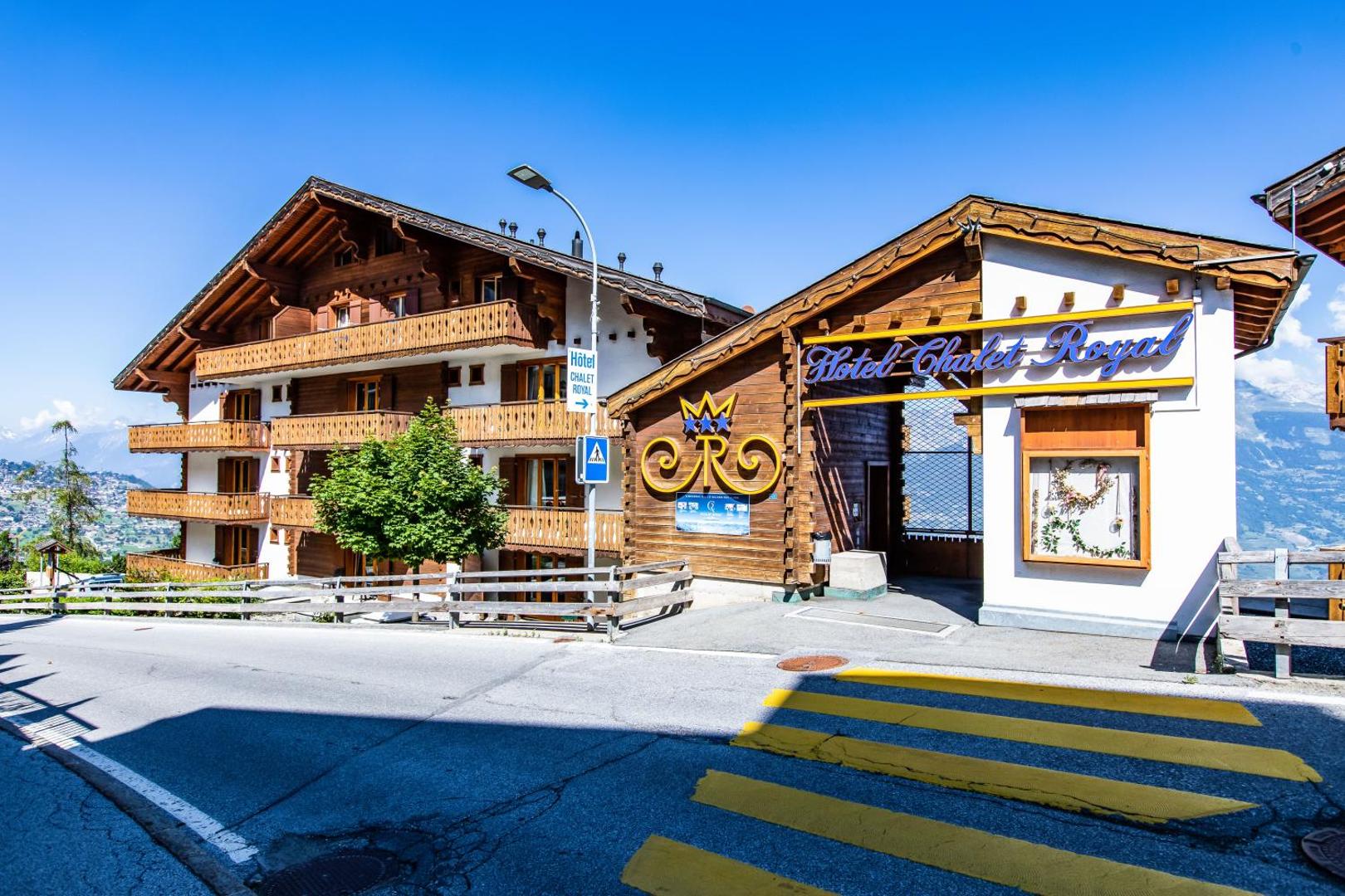 Hôtel Chalet Royal 7