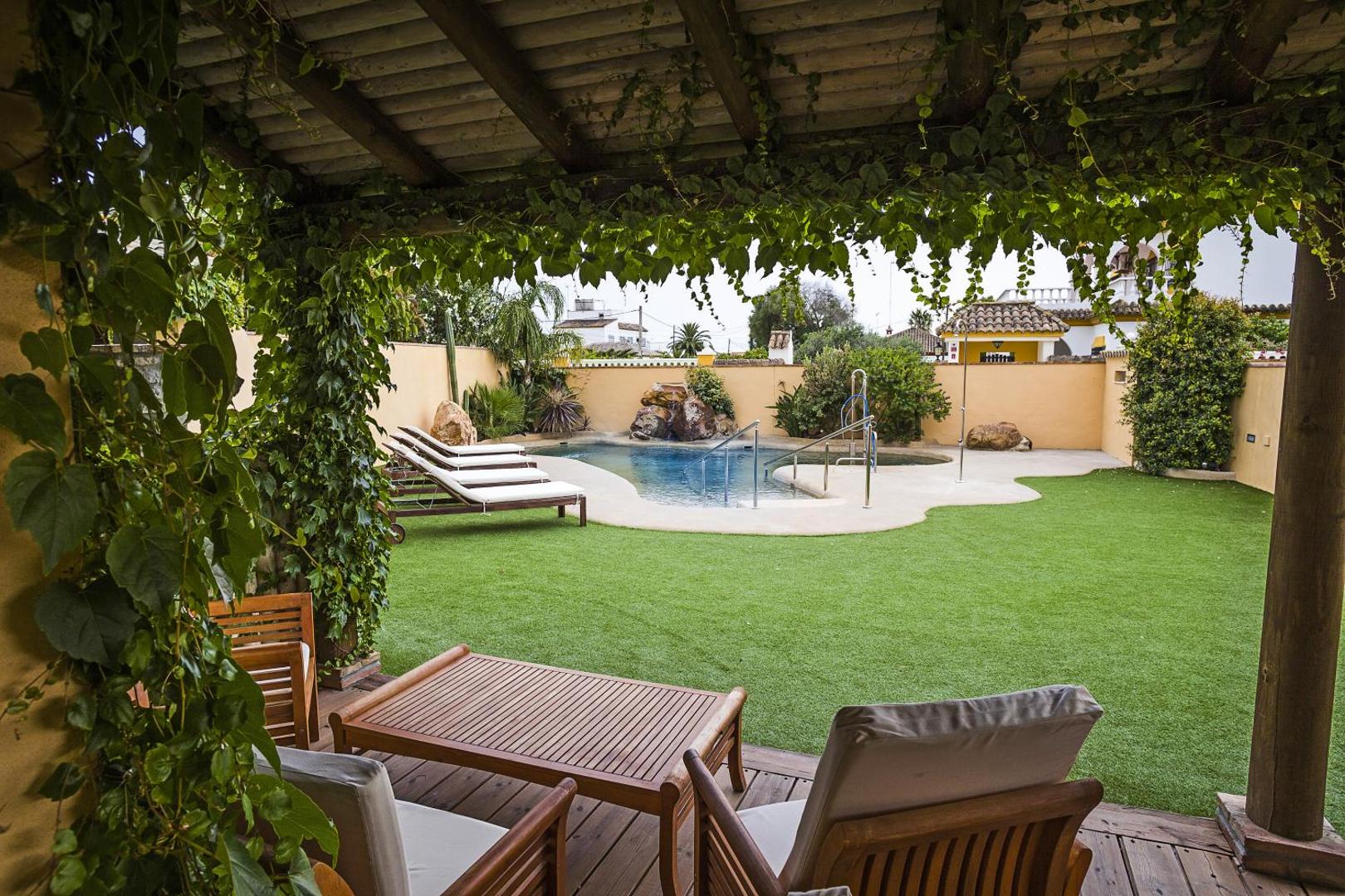 AROHAZ Hotel & Restaurante 8