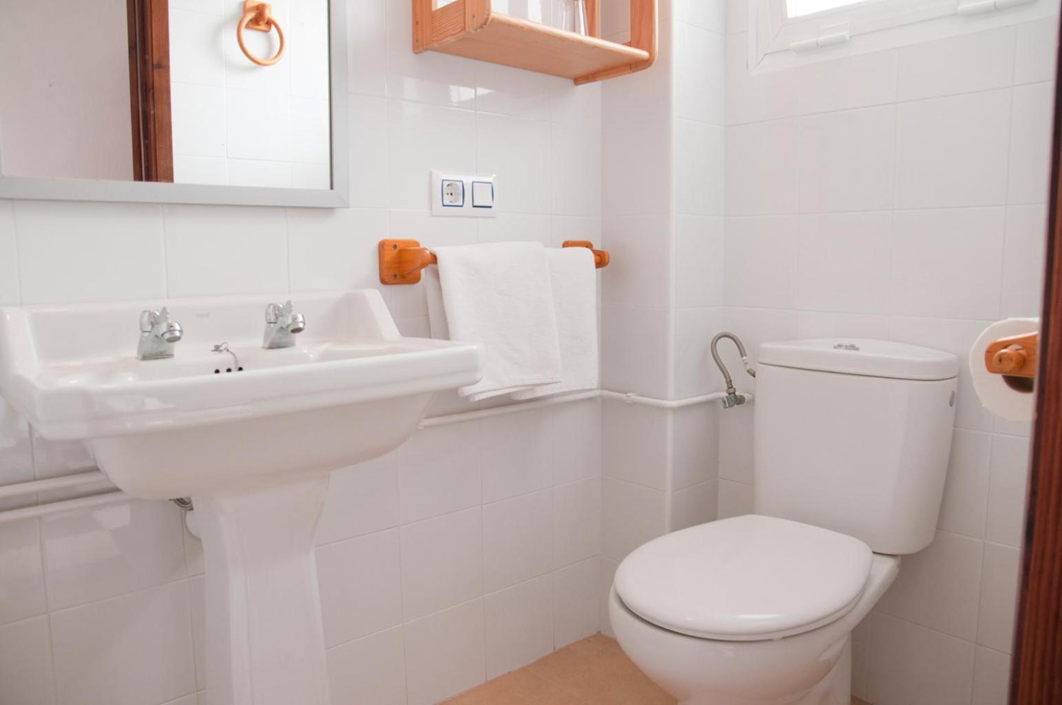 Hostal Cas Bombu 4
