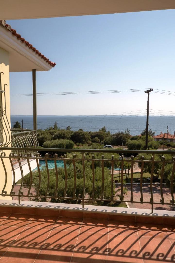 Asteris Village 8