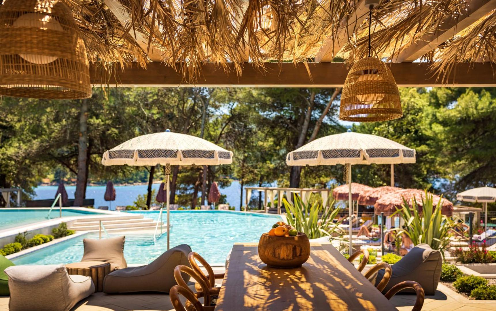 PLACES Hvar Hotel by Valamar 8