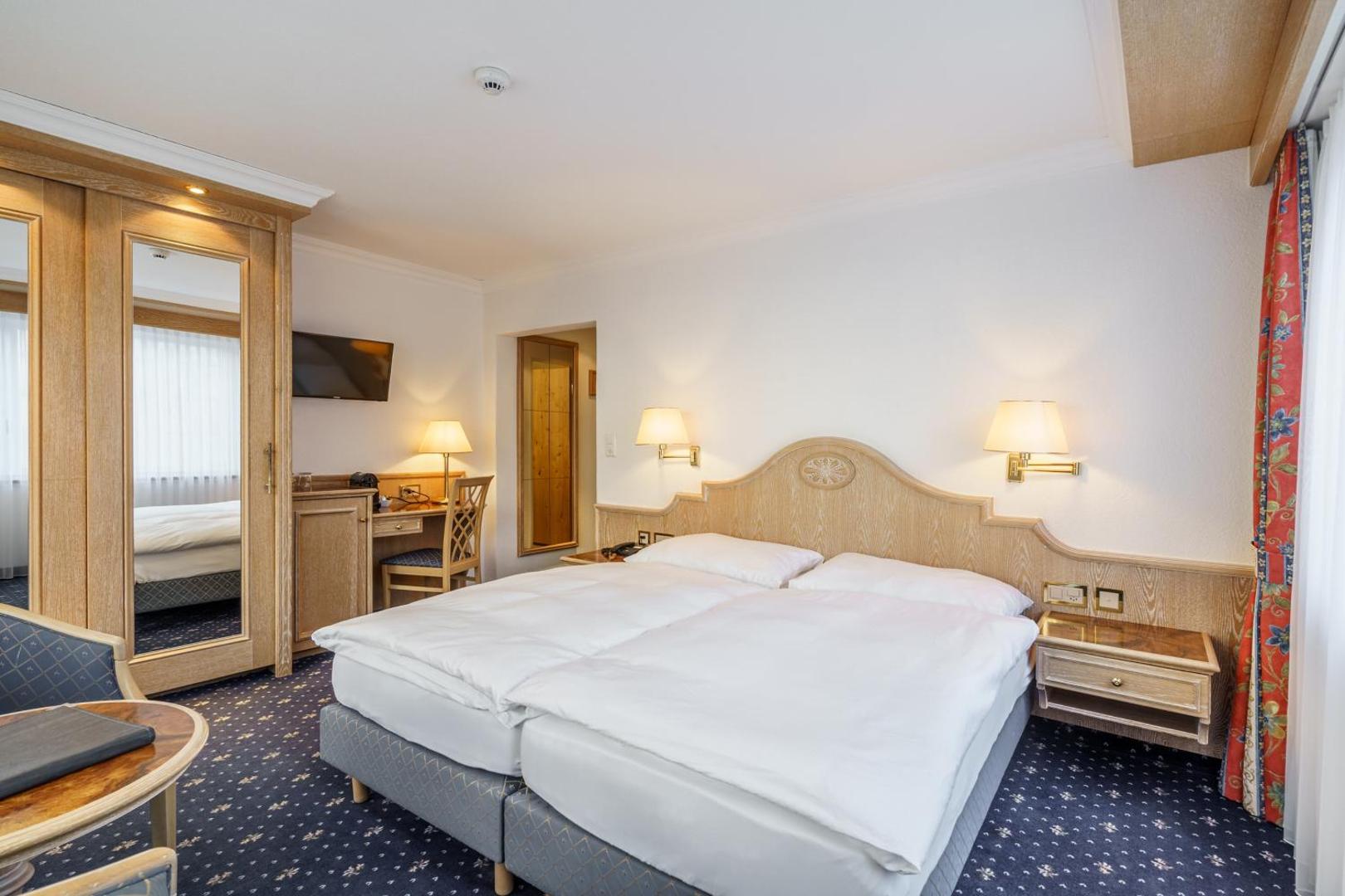 Hotel Alpenroyal 7