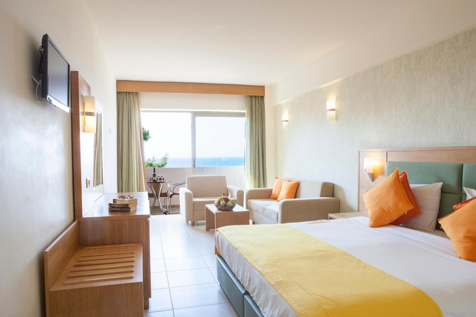 IALYSSOS BAY HOTEL 8