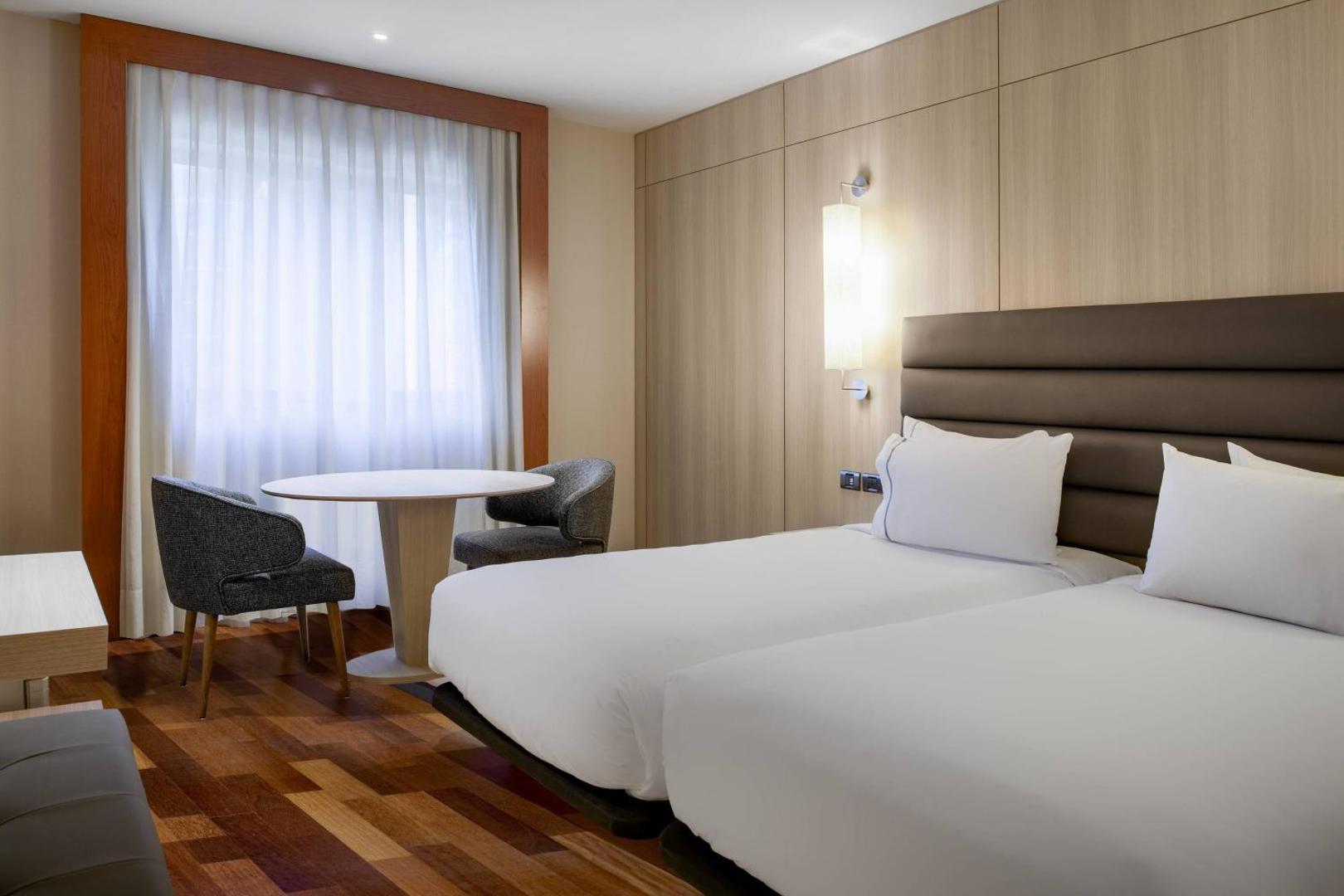 AC Hotel Tarragona by Marriott 5