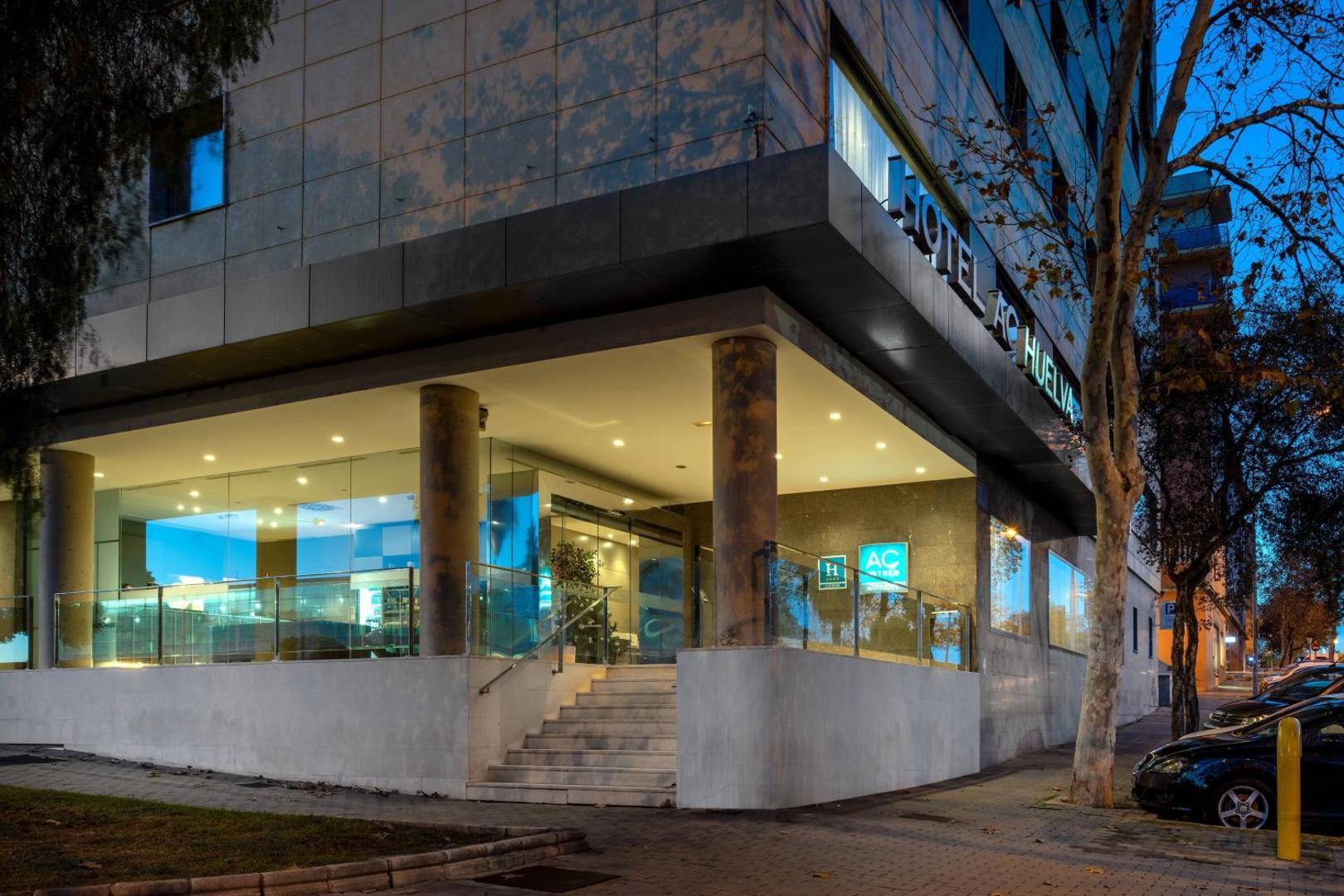 AC Hotel Huelva by Marriott 3