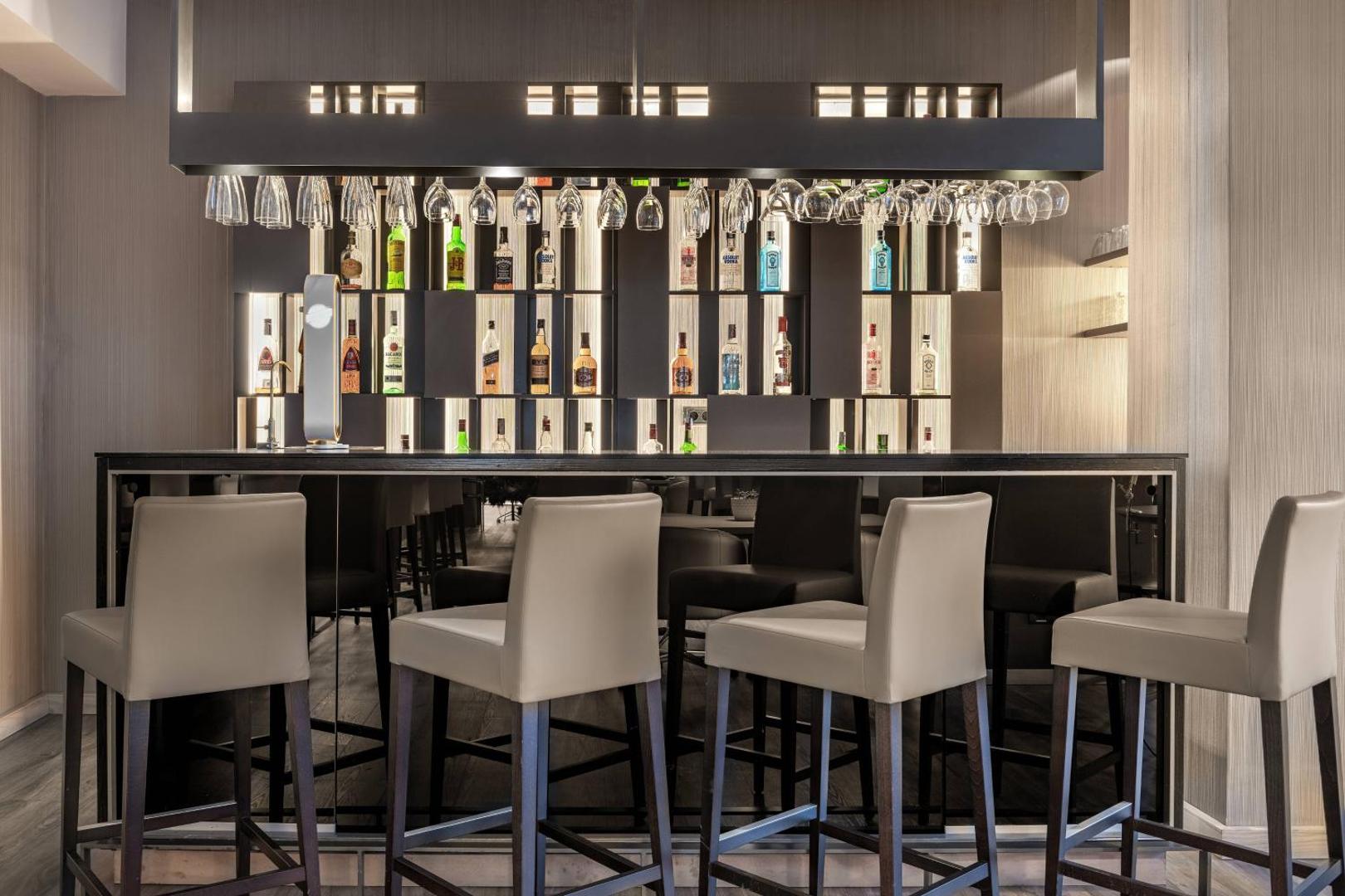 AC Hotel Huelva by Marriott 1