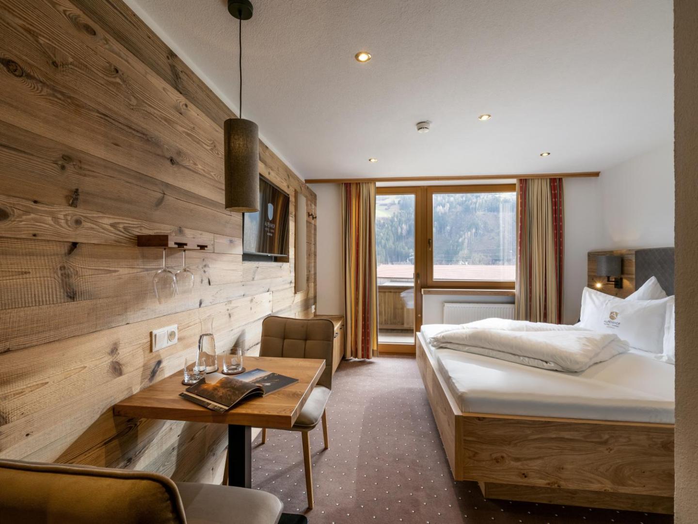 Alpenhof Hotel Garni Suprême 5