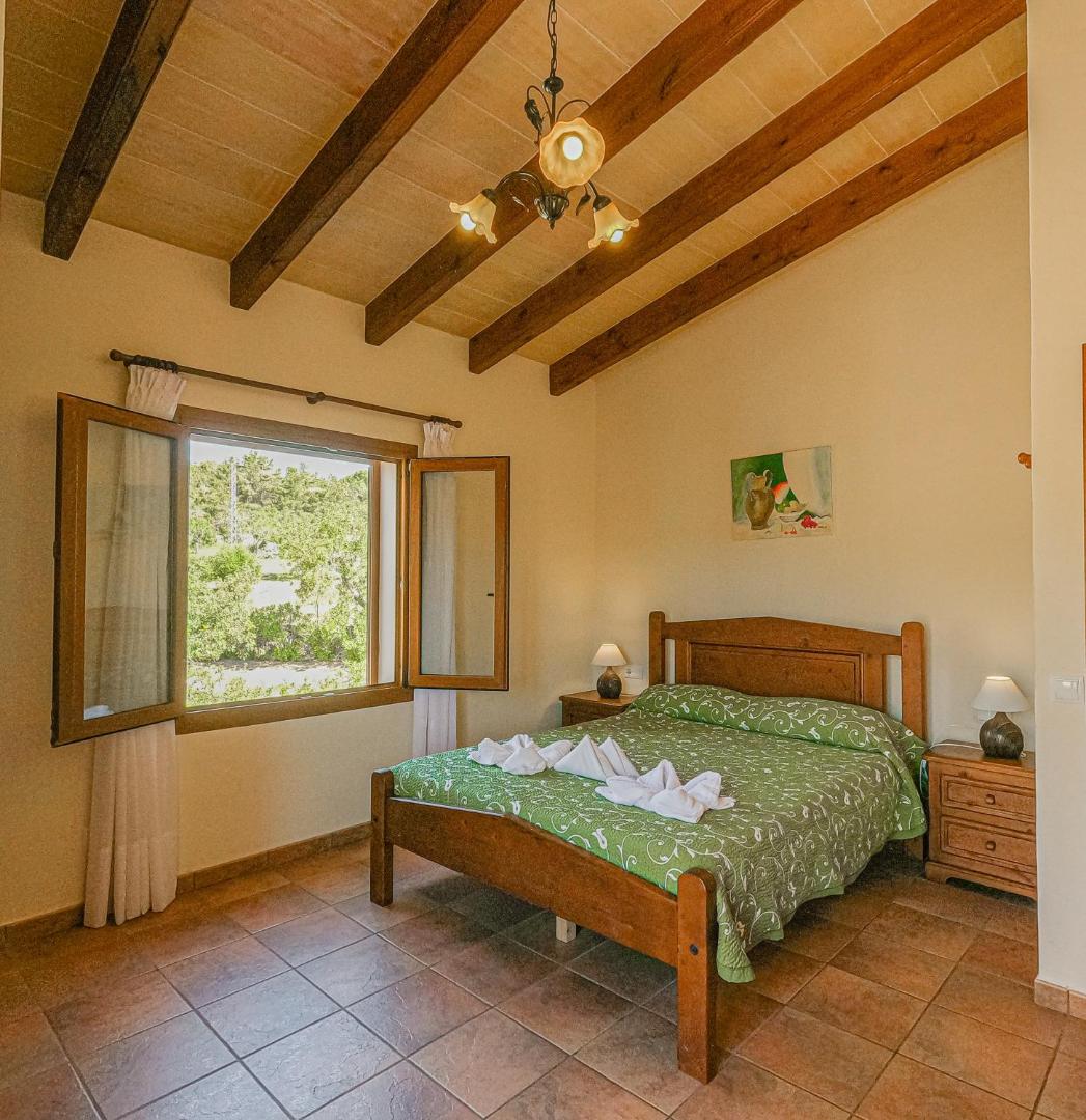 Sa Sinia - Family rural house with pool and mountain views 3