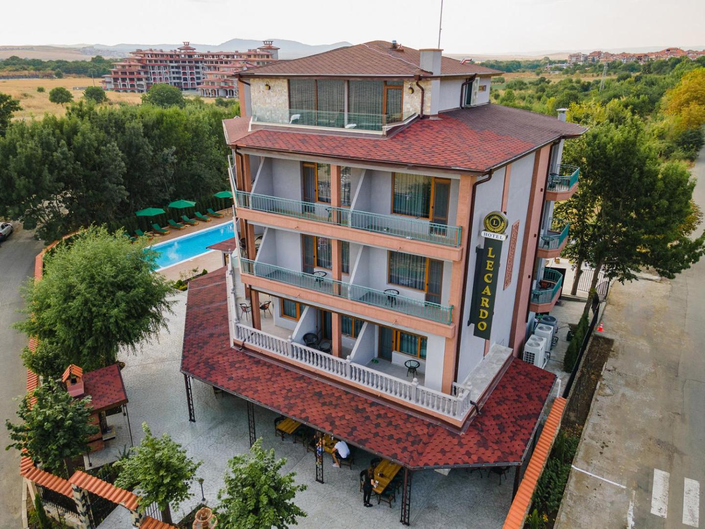 Lecardo Hotel 2
