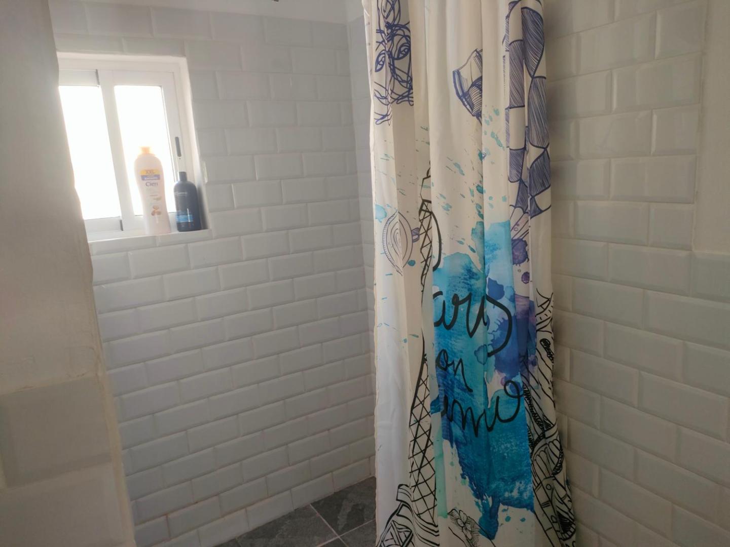 Alba 2 apartamento y Alba 3 habitación con baño 4