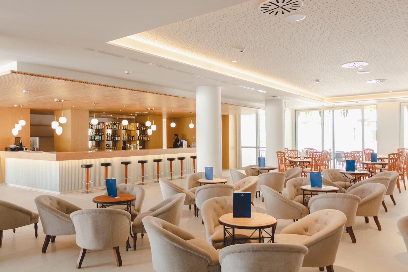 Hipotels Bahía Grande Aparthotel 7