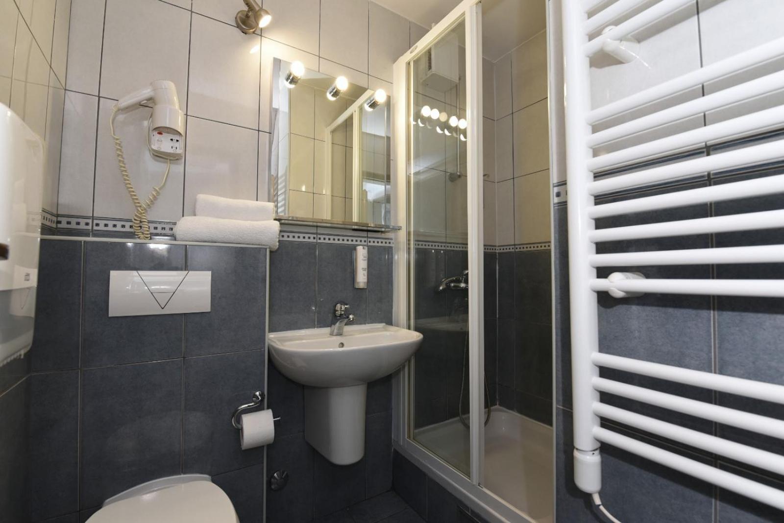 Hotel Tolero 8