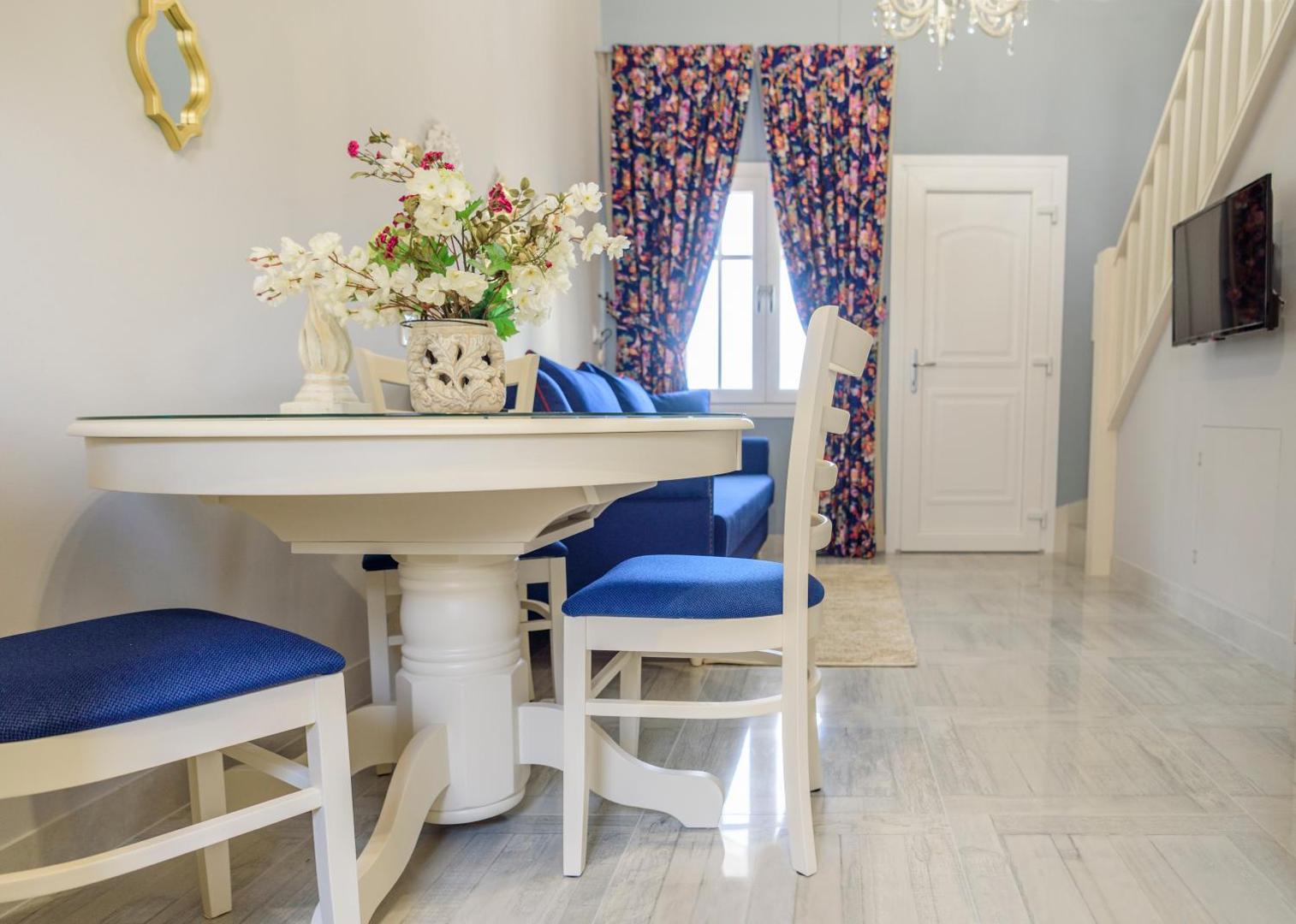 Nafsika Suites 4