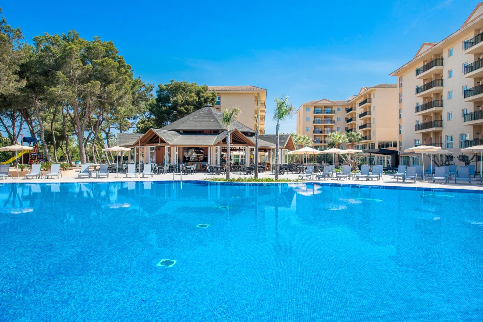 Aparthotel Can Picafort Palace 2