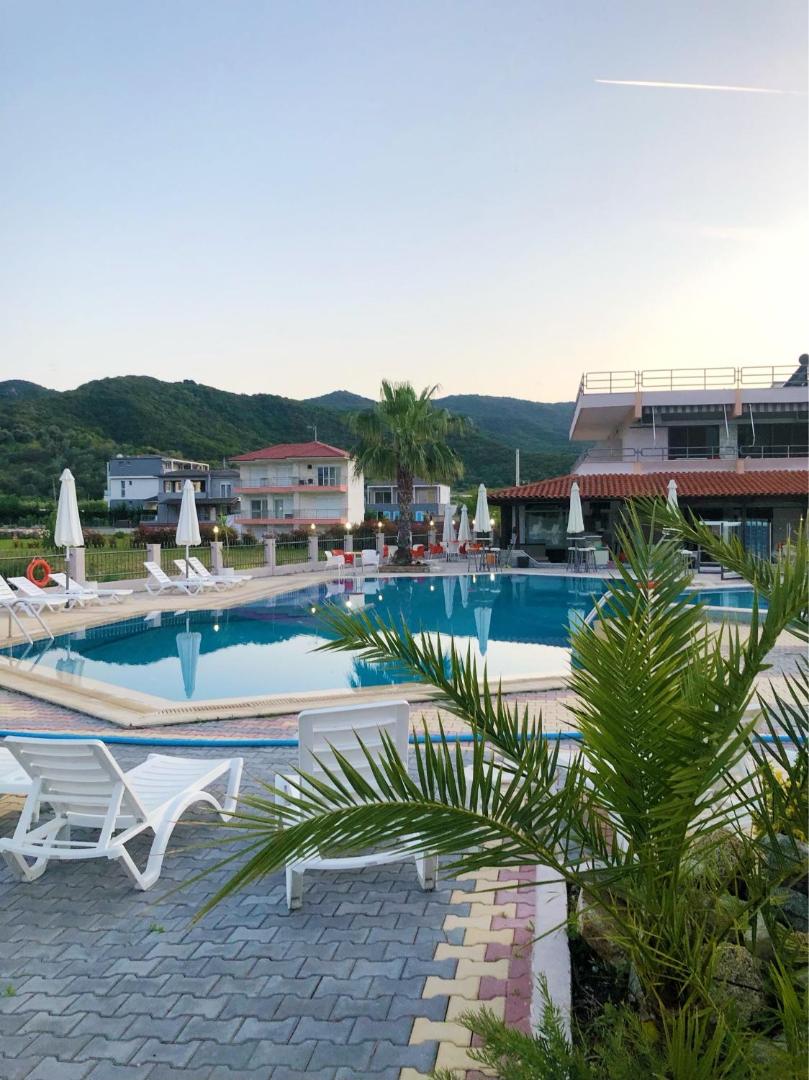 Hotel Palmera Sarti 5
