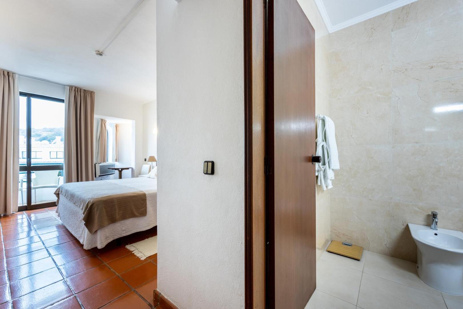 Salema Beach Hotel 4