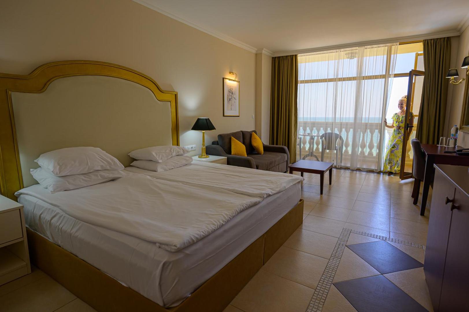 Imperial Palace Hotel 8