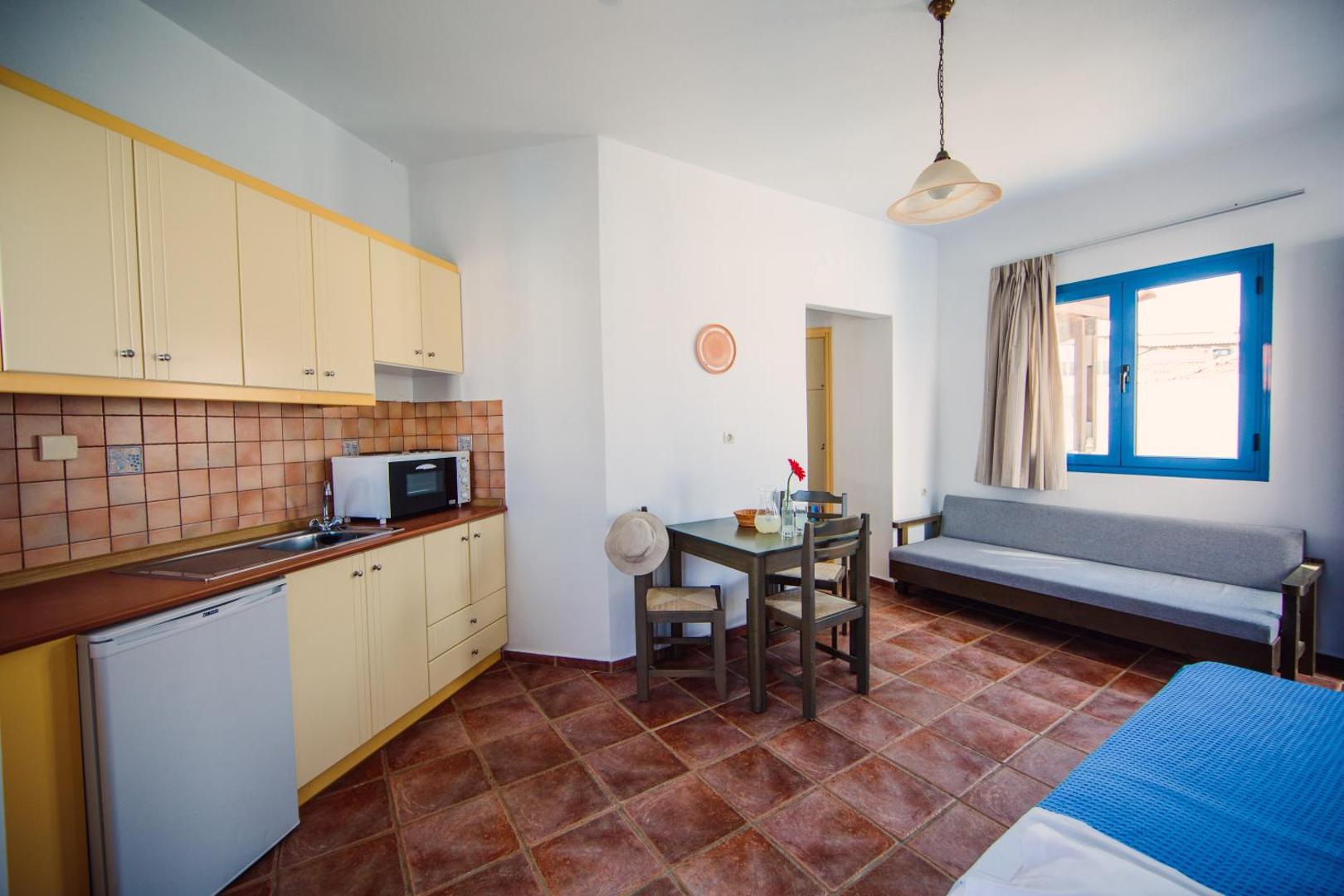 Iliana Hotel 5