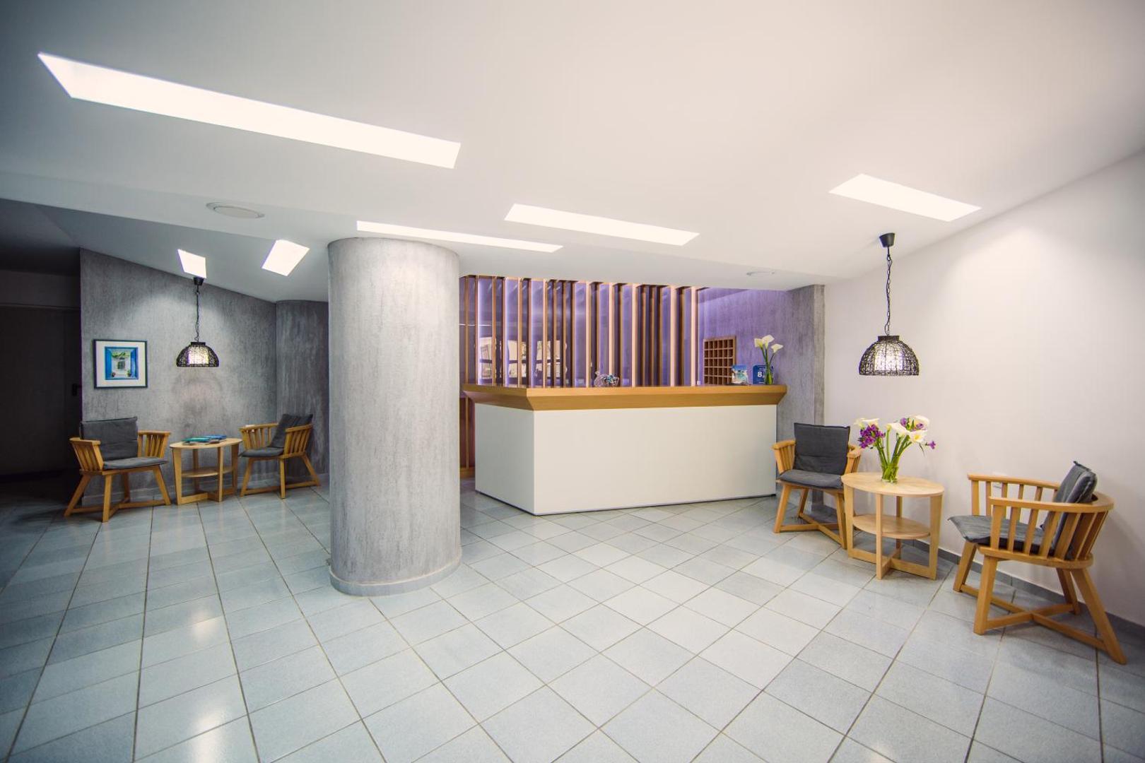 Iliana Hotel 8
