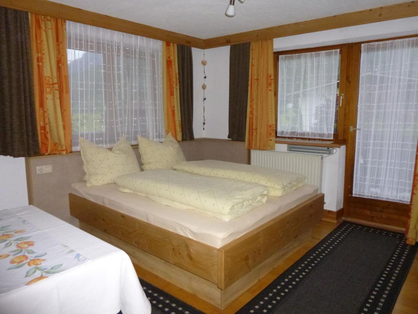 Ferienwohnungen Hauser 3
