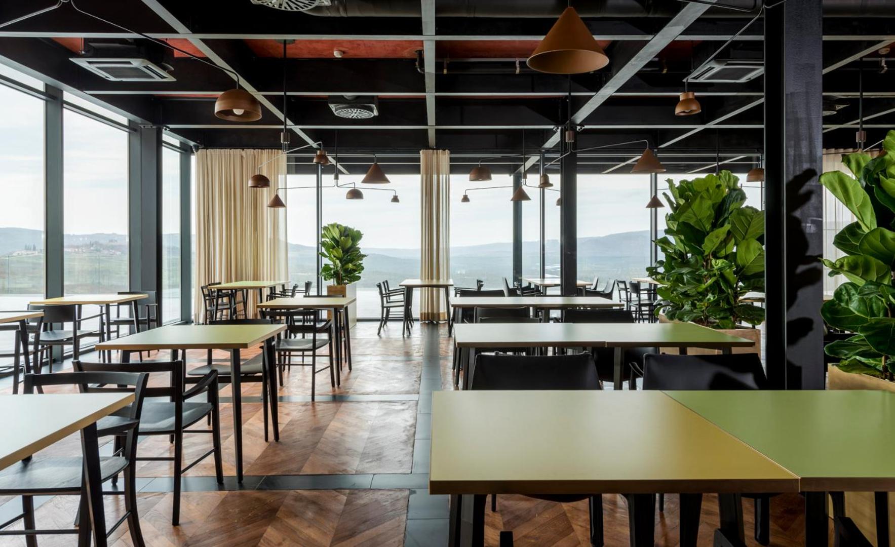 ROXANICH Winery and Design Hotel 6