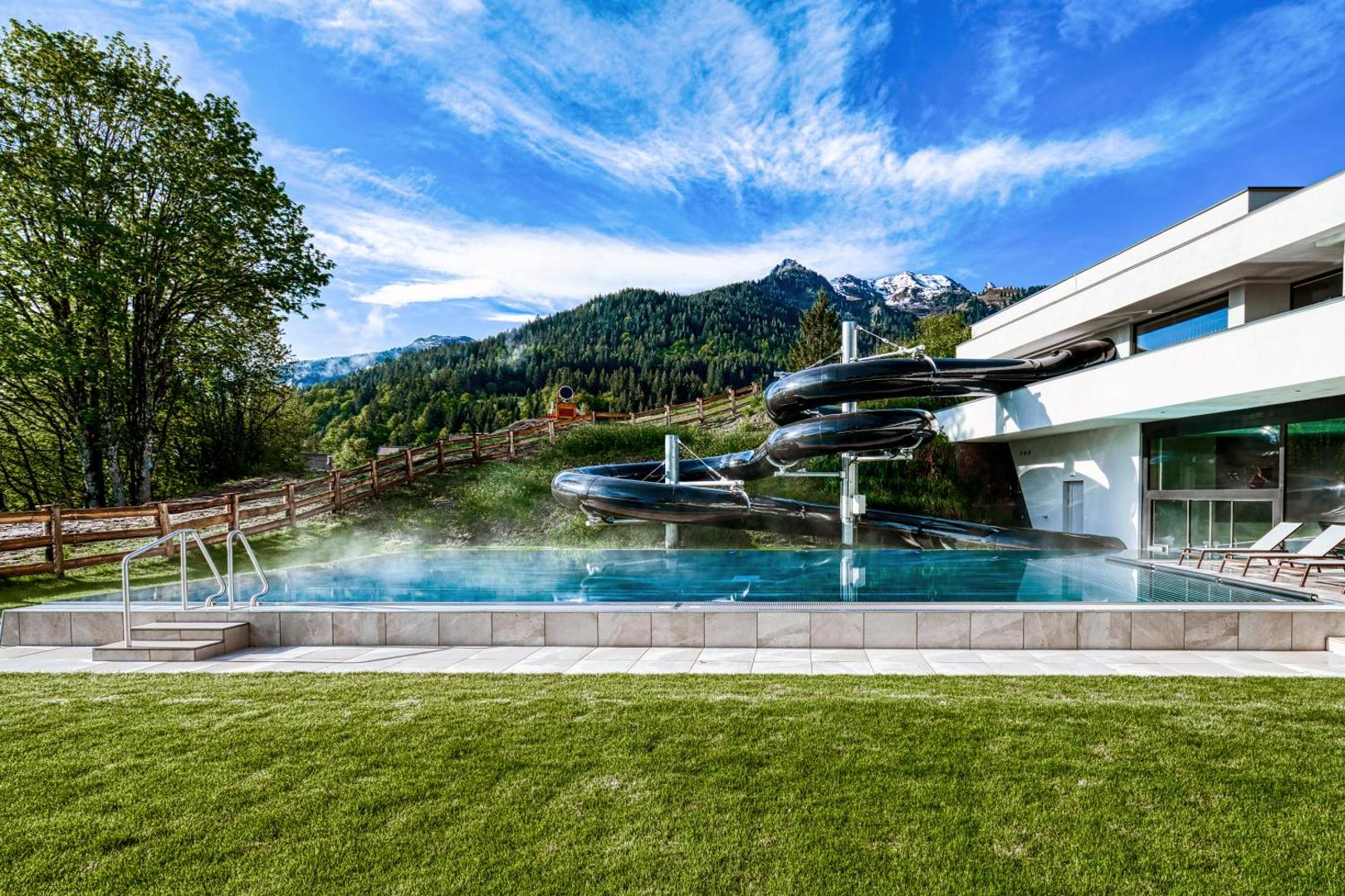 Falkensteiner Family Hotel Montafon - The Leading Hotels of the World 3