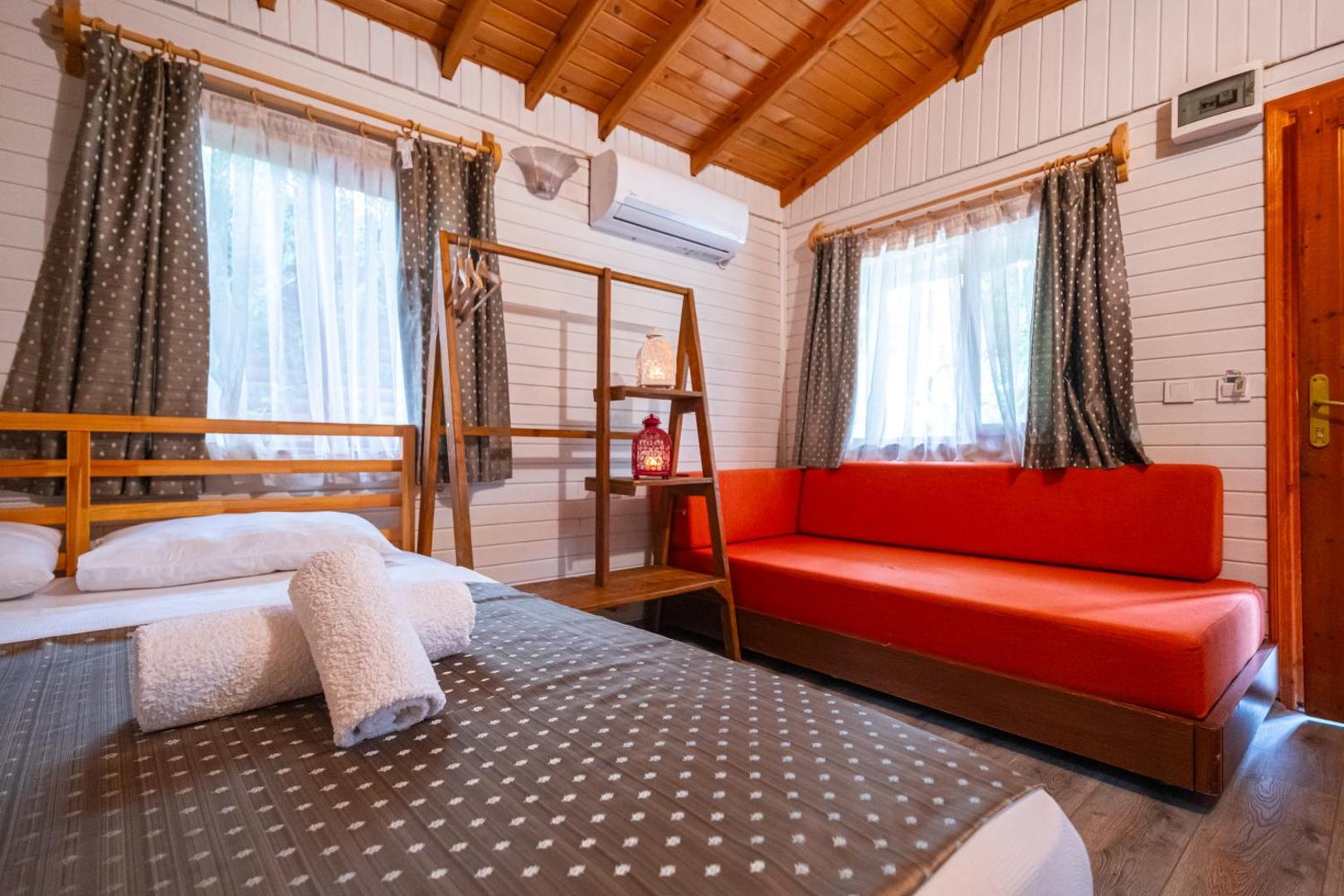 Koala Bungalows 8