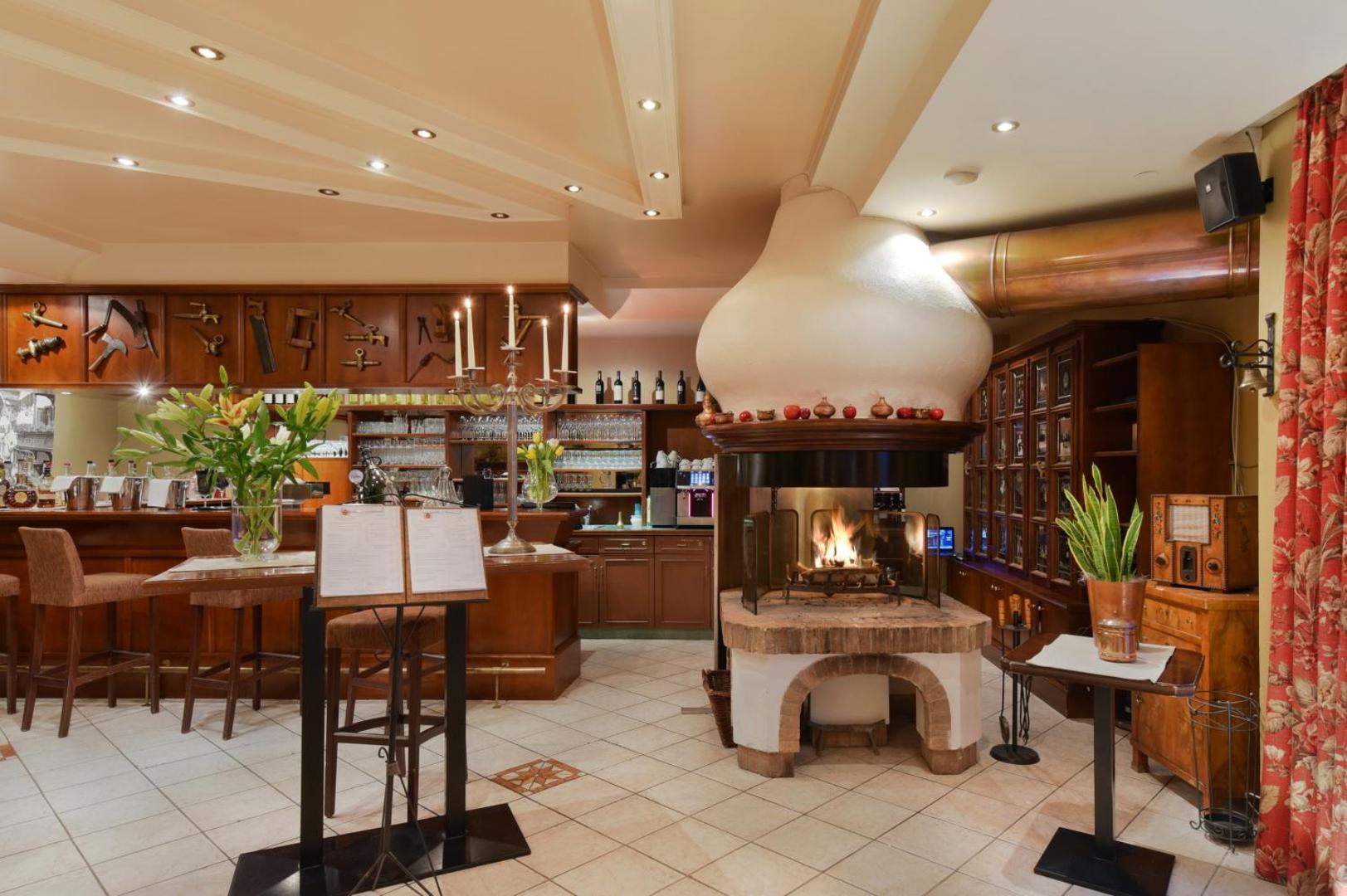 Cella Central Historic Boutique Hotel 5