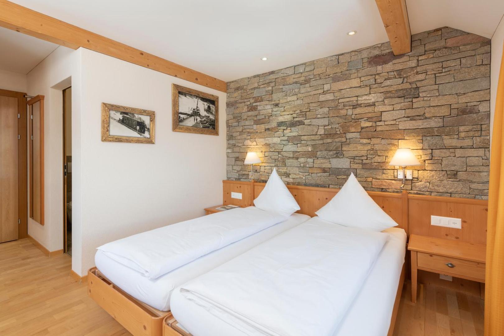 Berghotel Trübsee - Accessible Only by Cable Car 7