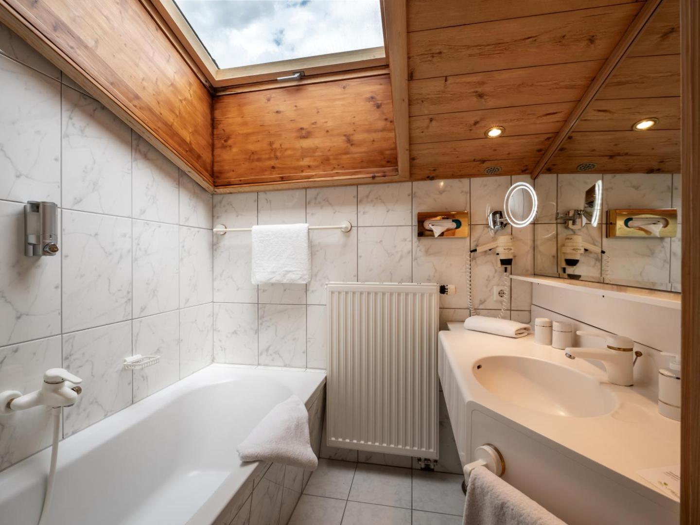 Alpen Glück Hotel Villa Lisa garni 4