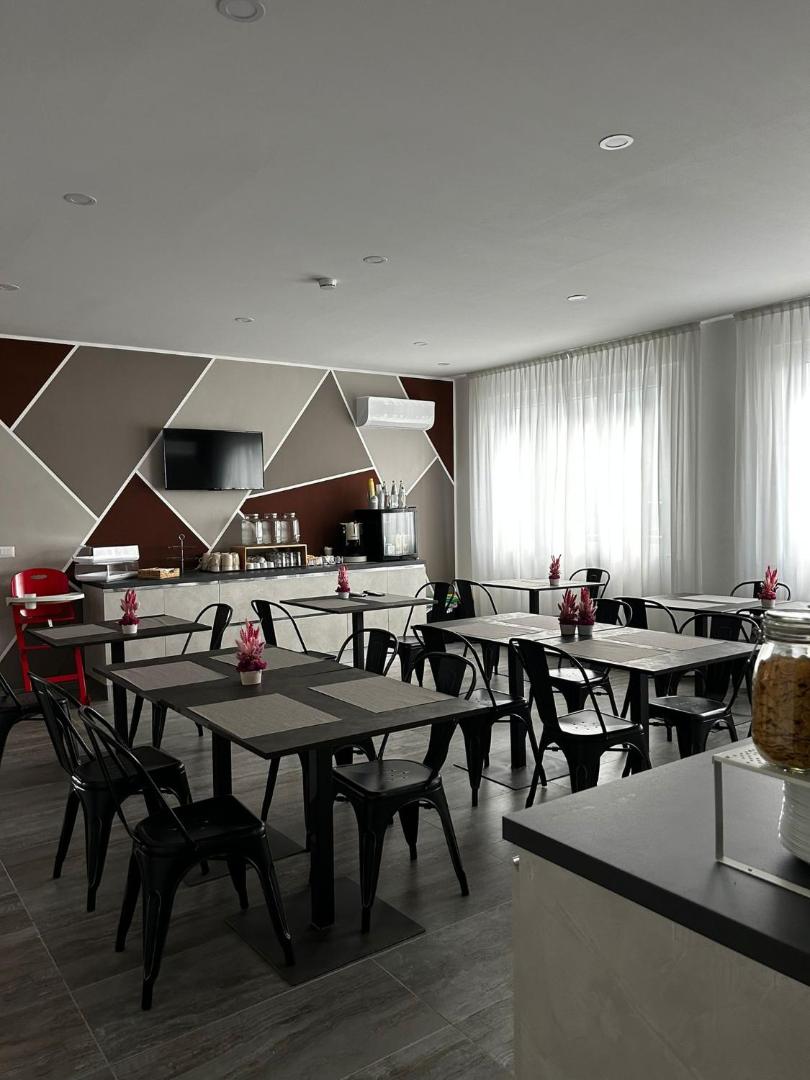 Hotel apartments Crisvan 5