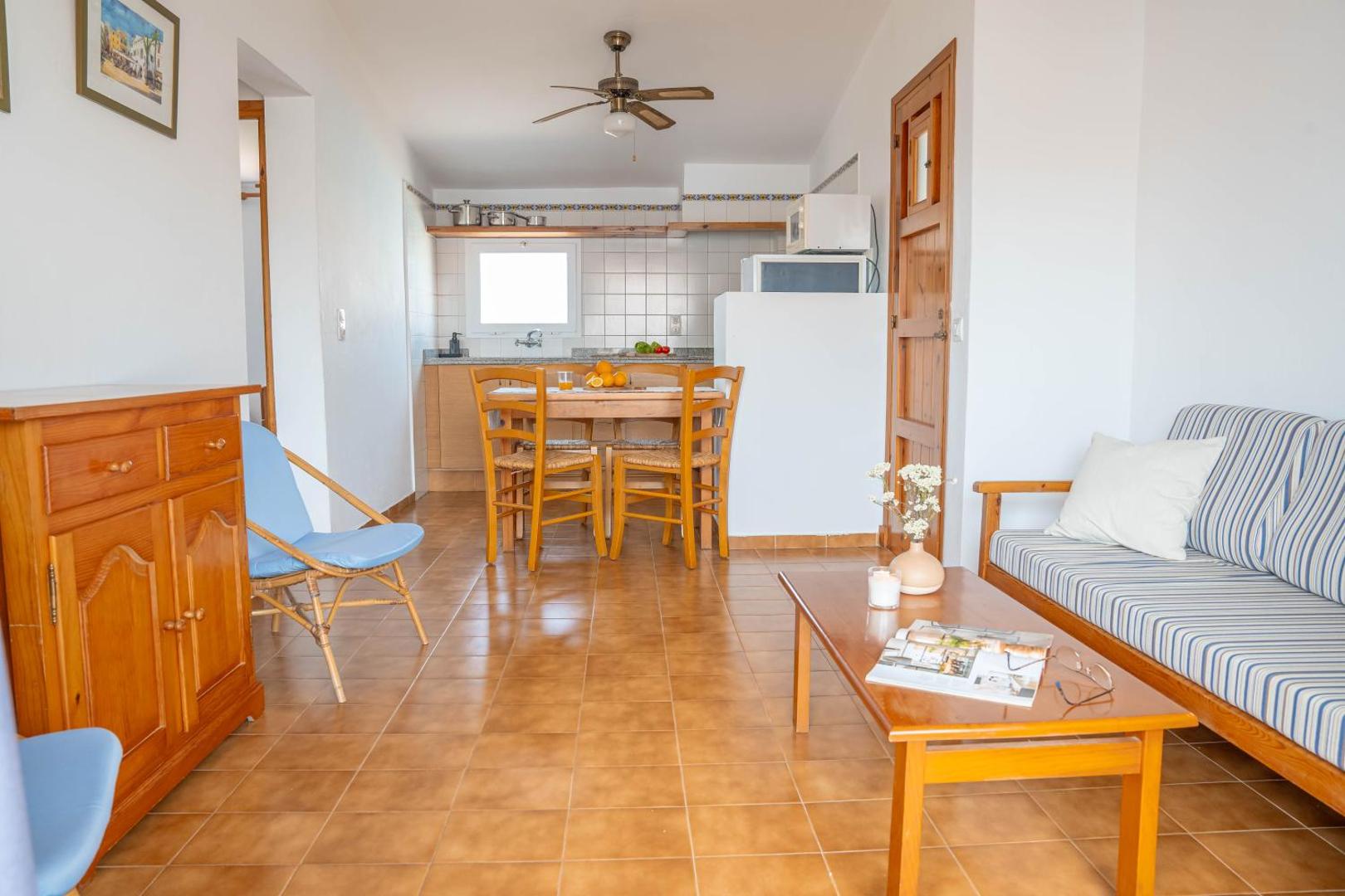 Apartamentos Sa Caleta 5