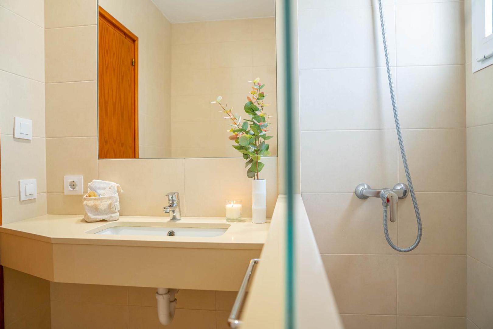 Apartamentos Sa Caleta 4