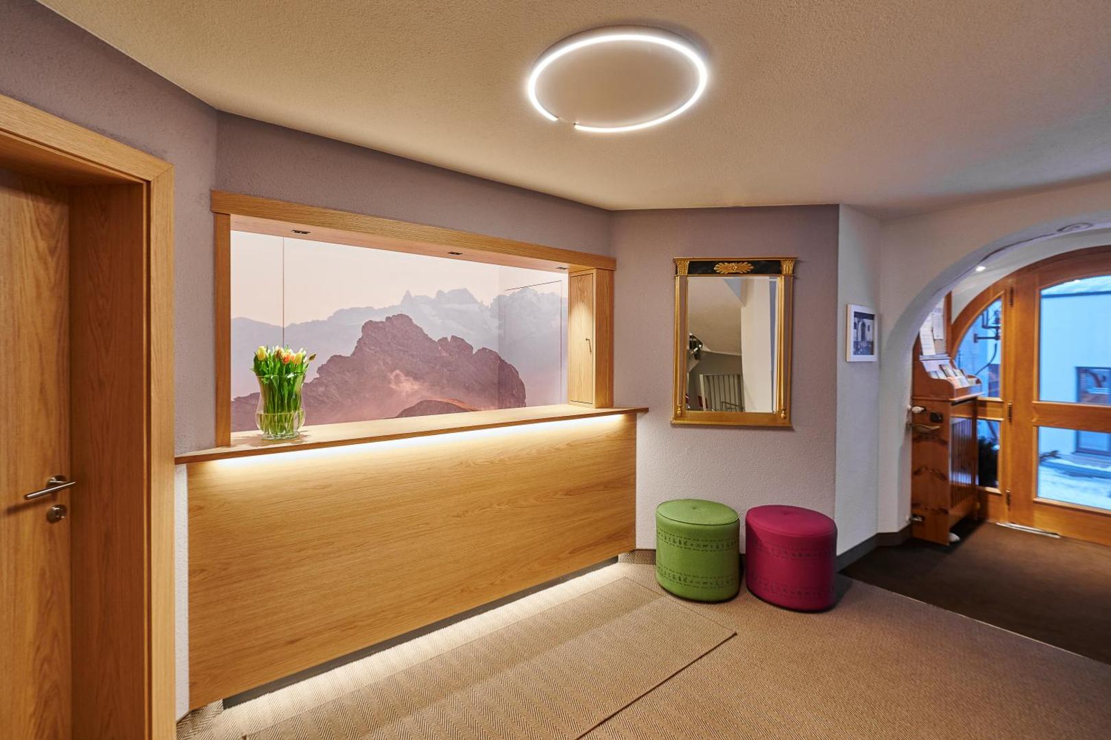 Hotel Garni Sursilva 5