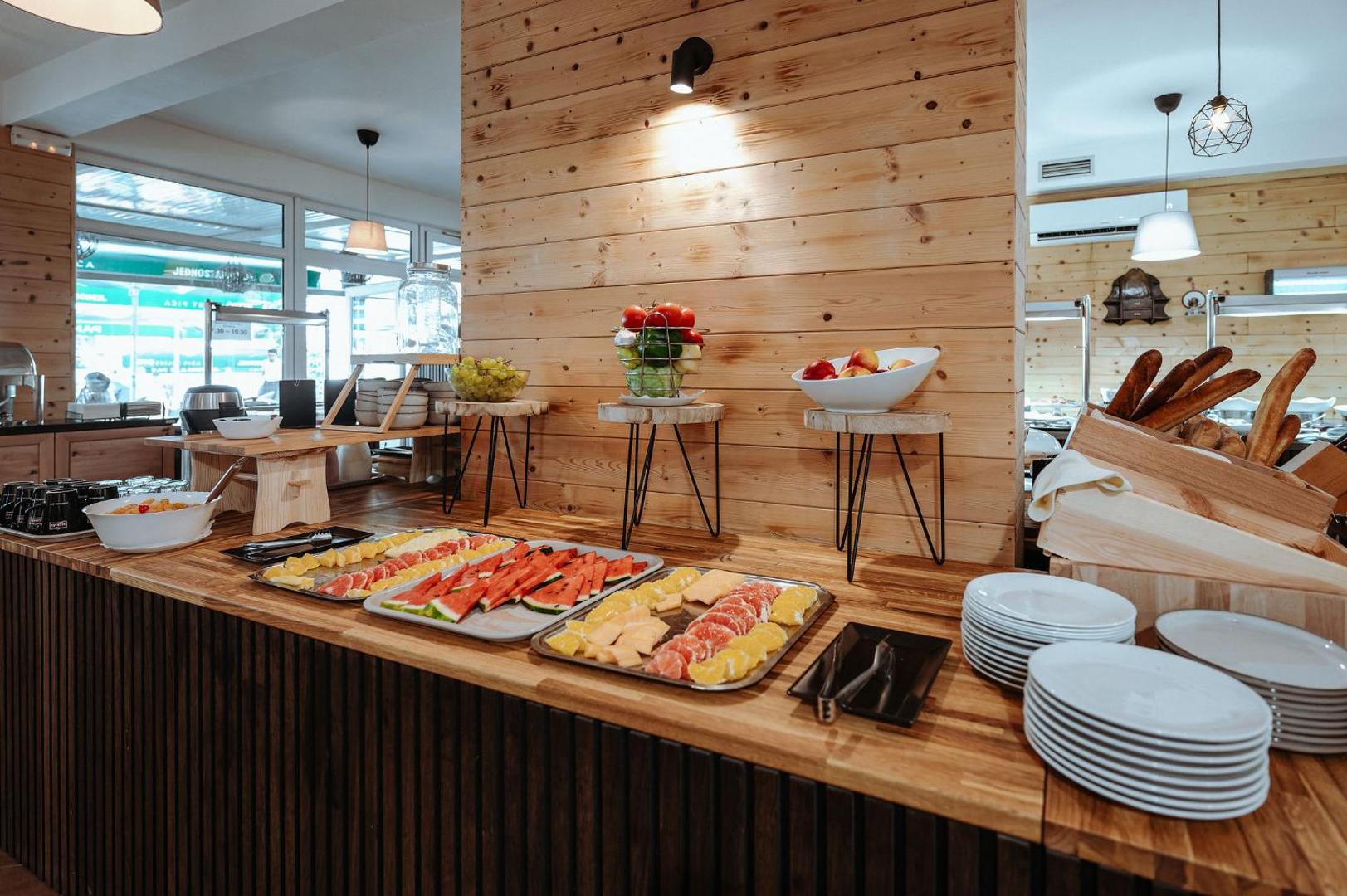 Matilde Beach Resort 8