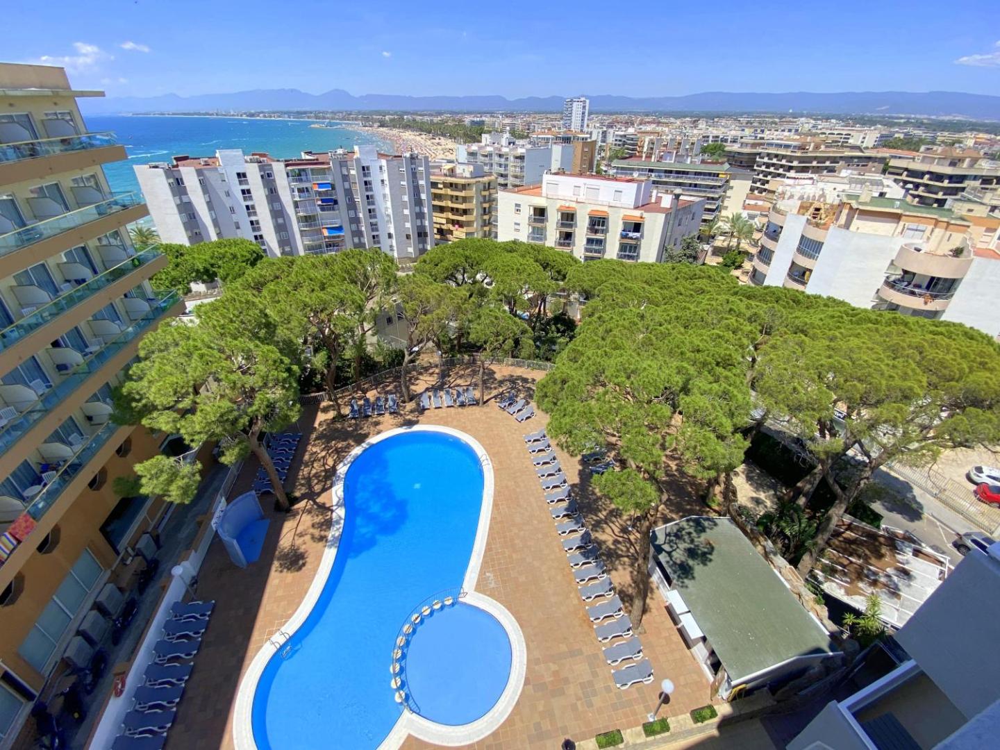 Rentalmar Blue Beach & Pool 5