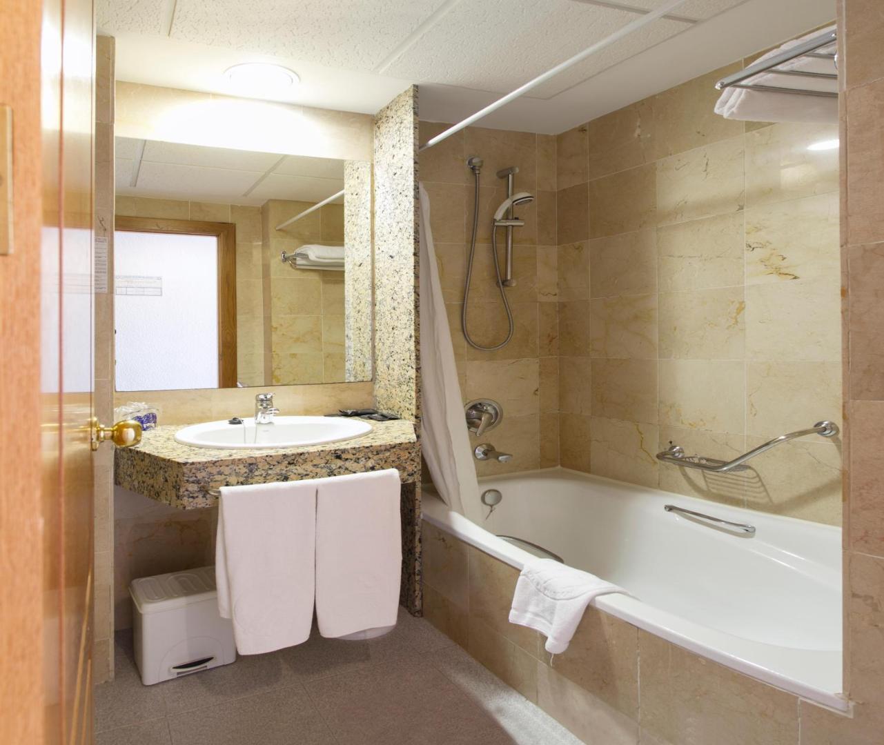 Hotel Poseidon Playa 4