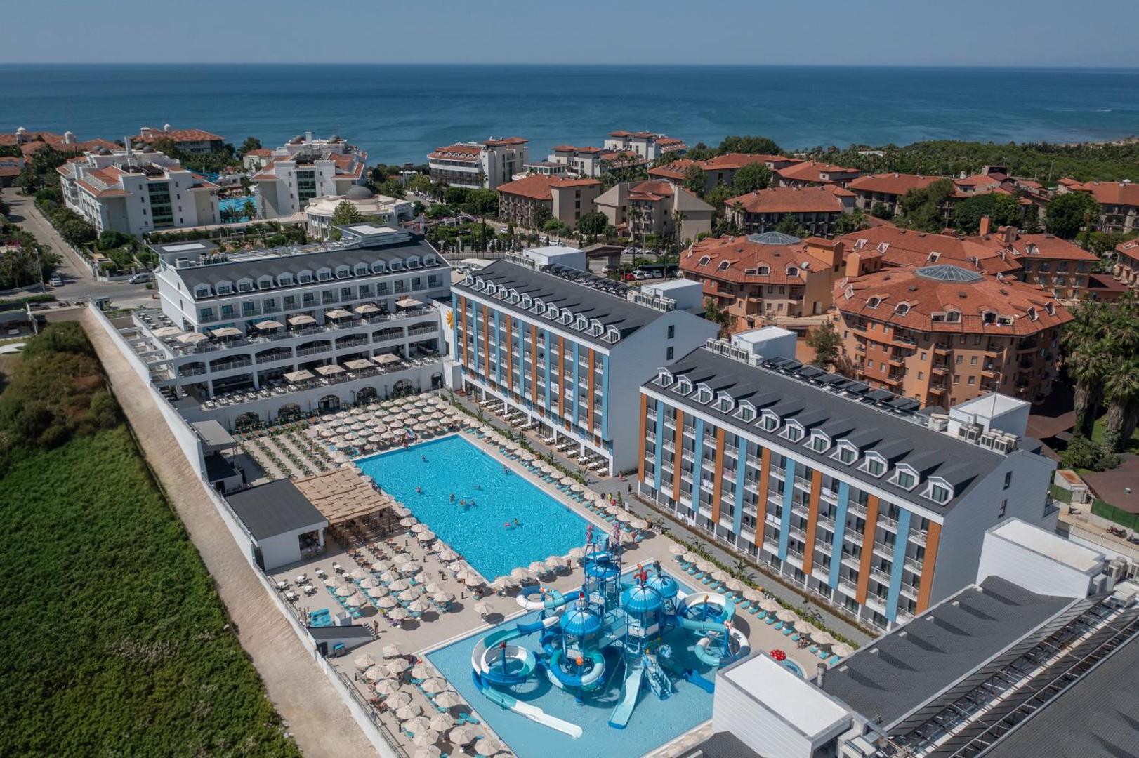 Arcanus Hotels Trendline Side 2