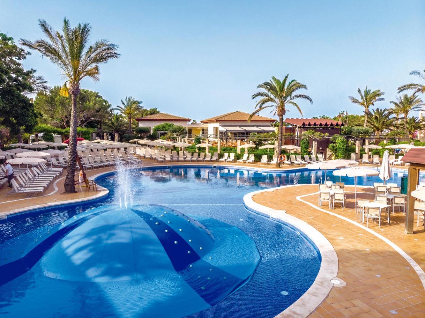 Zafiro Menorca 2