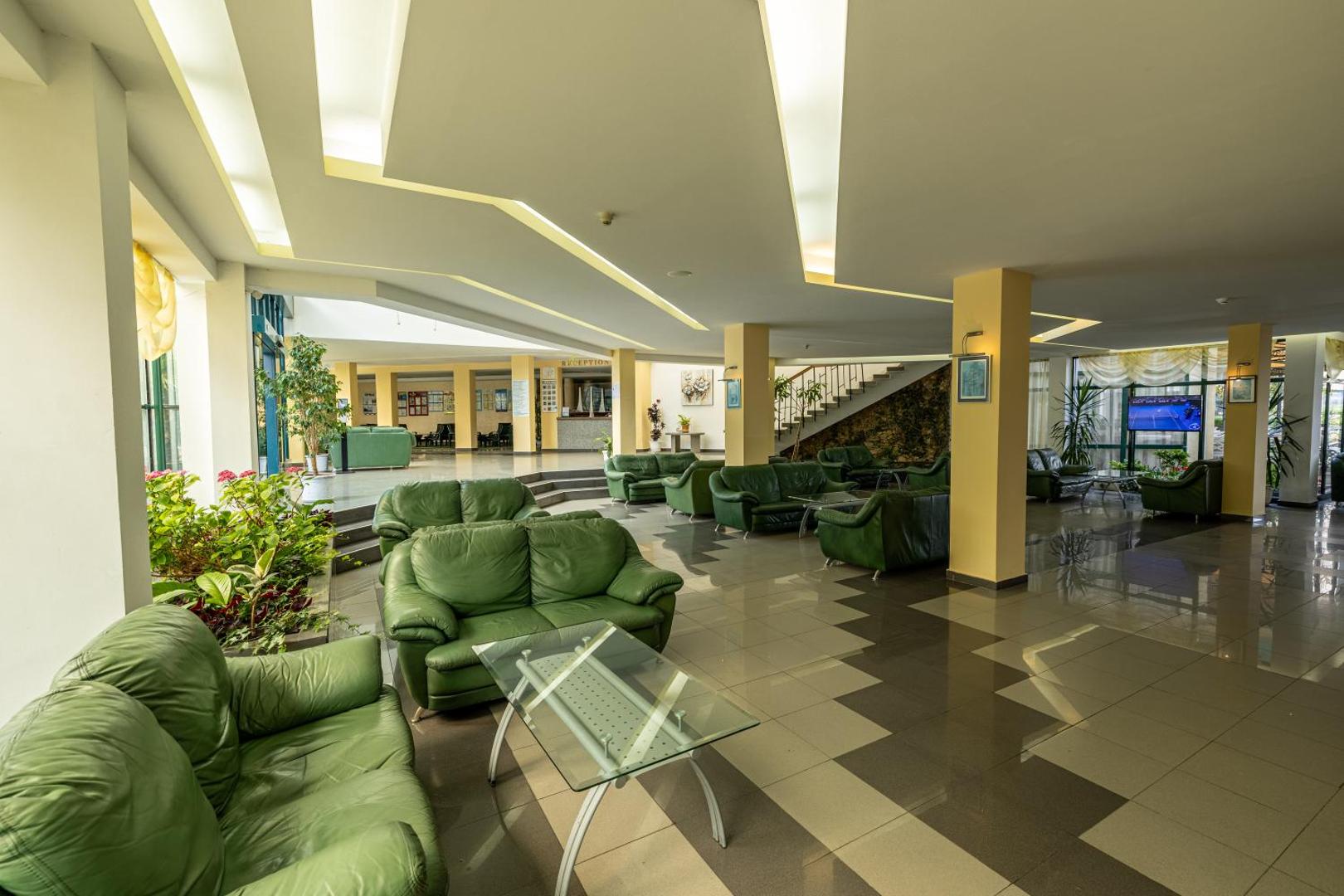 Hotel Slavyanski 8