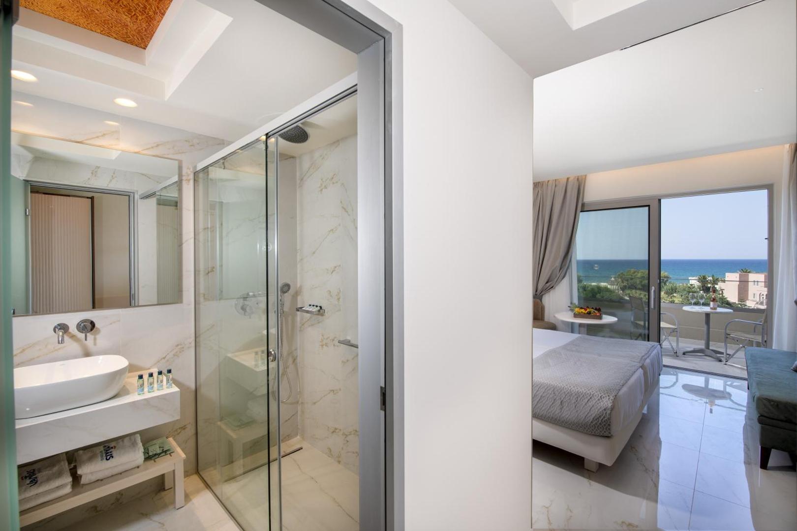 Vantaris Luxury Beach Resort 4