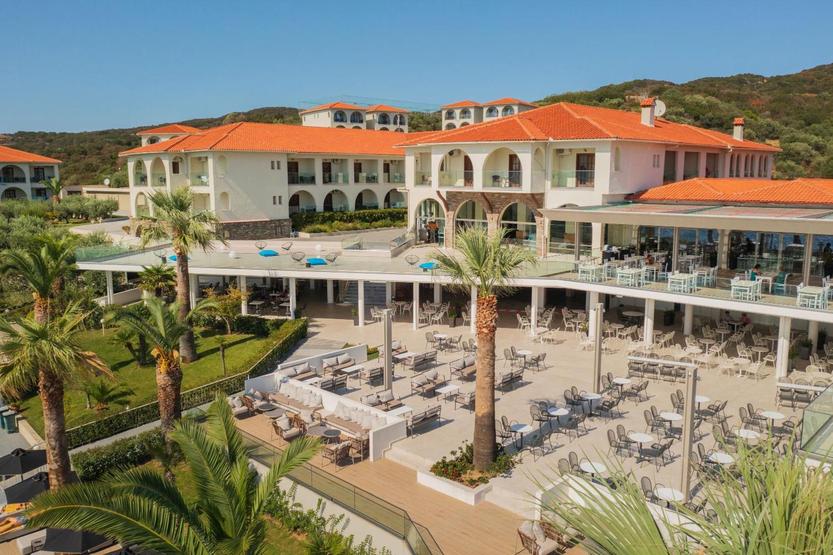 Akrathos Beach Hotel 8