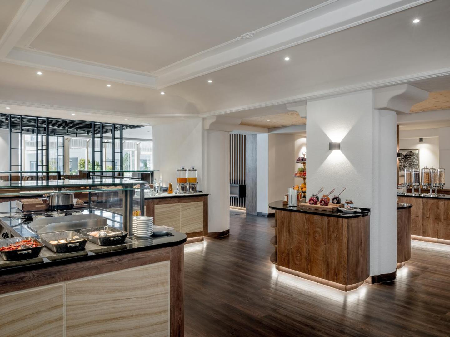 Regina Hotelsuites 6